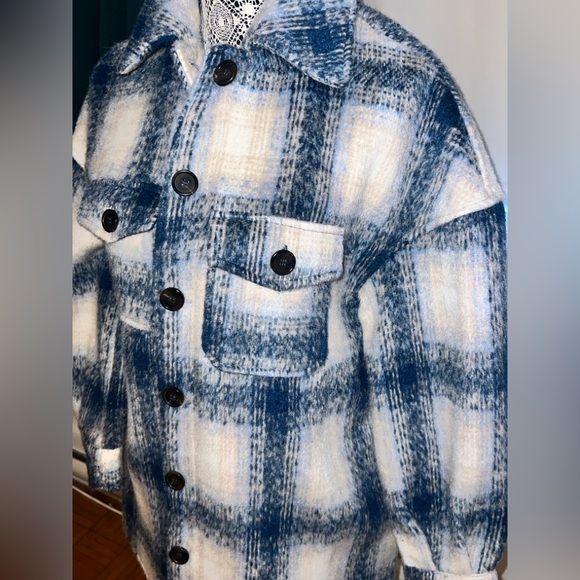 Avec Les Filles Plaid Shacket Relaxed Blue White Shirt Jacket size XS - Picture 3 of 10